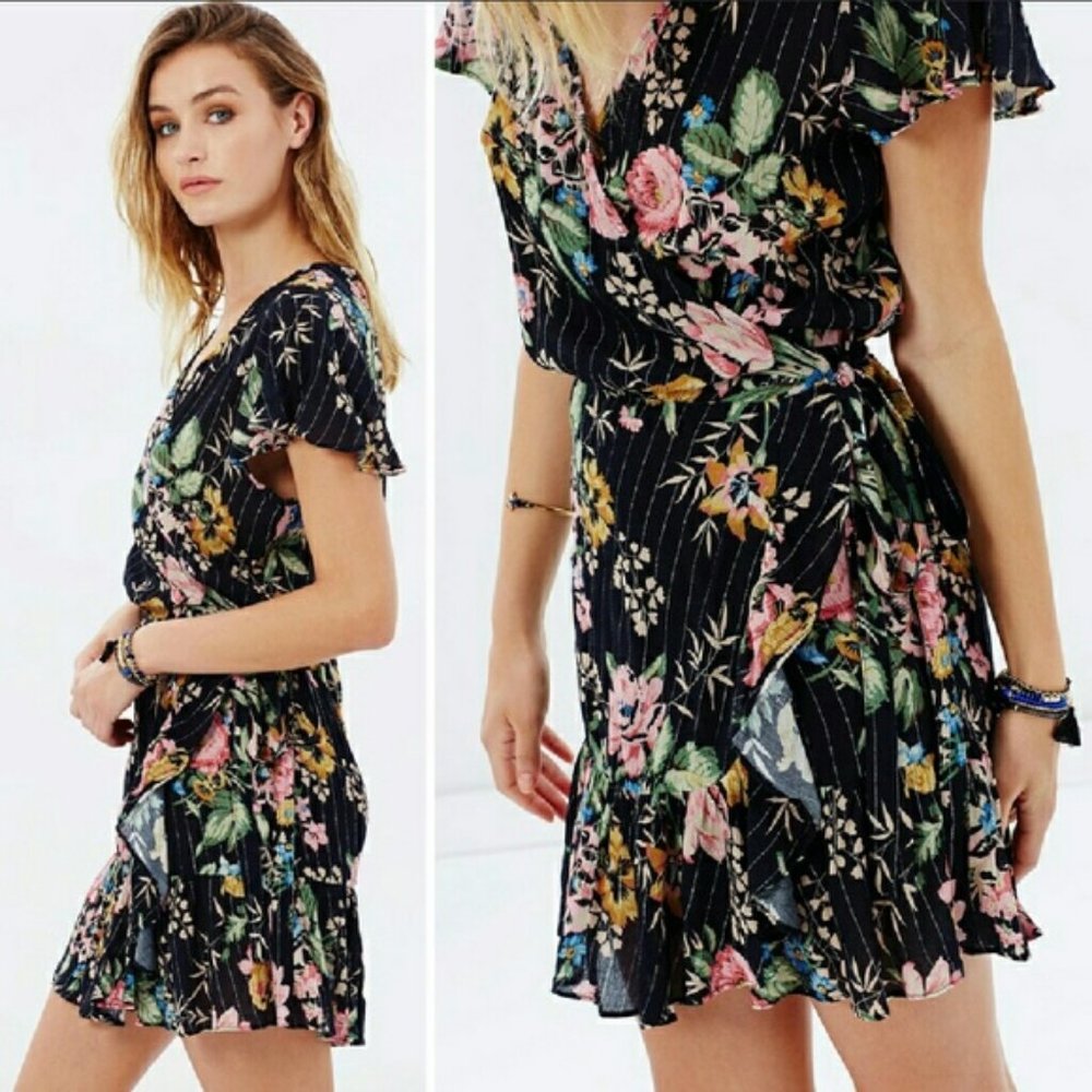 Auguste The Label Delilah Wrap Floral Mini Dress Size 6 with Tags
